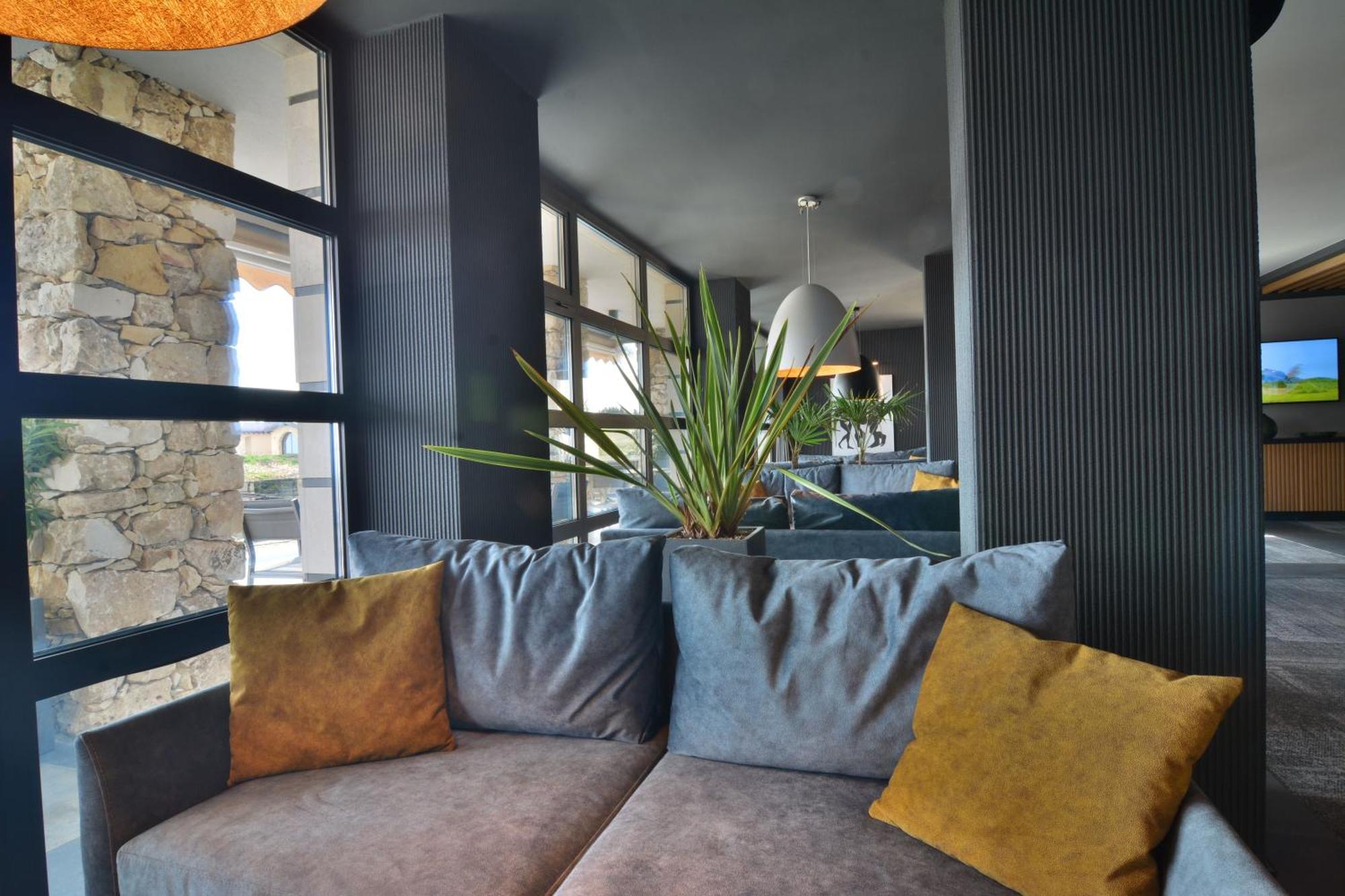 Boutique Hotel By Blacksearama Baltsjik Buitenkant foto
