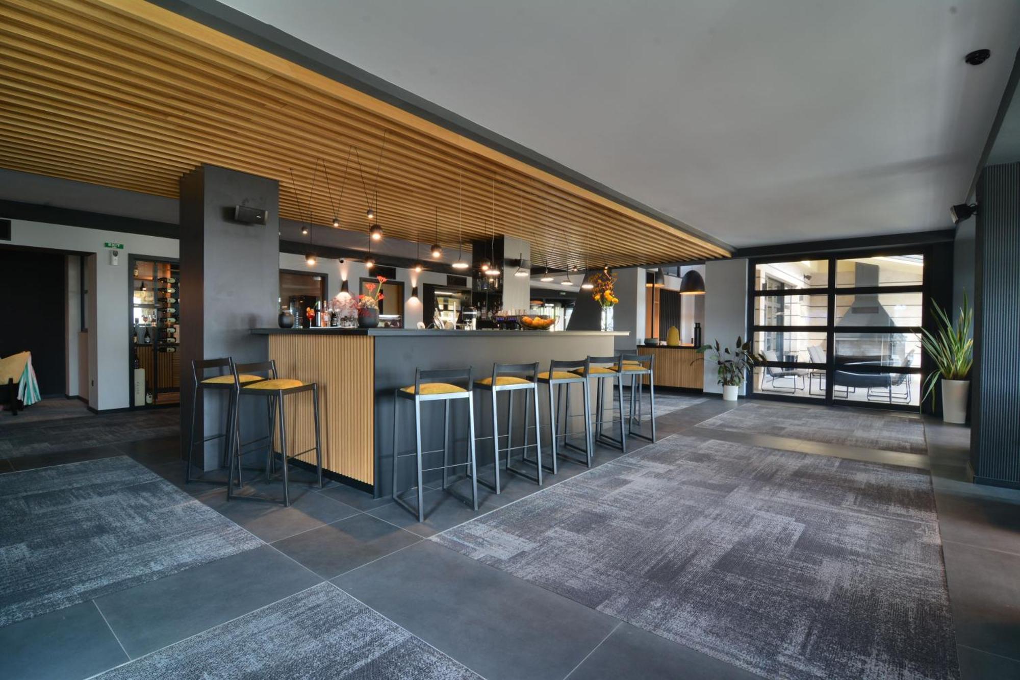 Boutique Hotel By Blacksearama Baltsjik Buitenkant foto